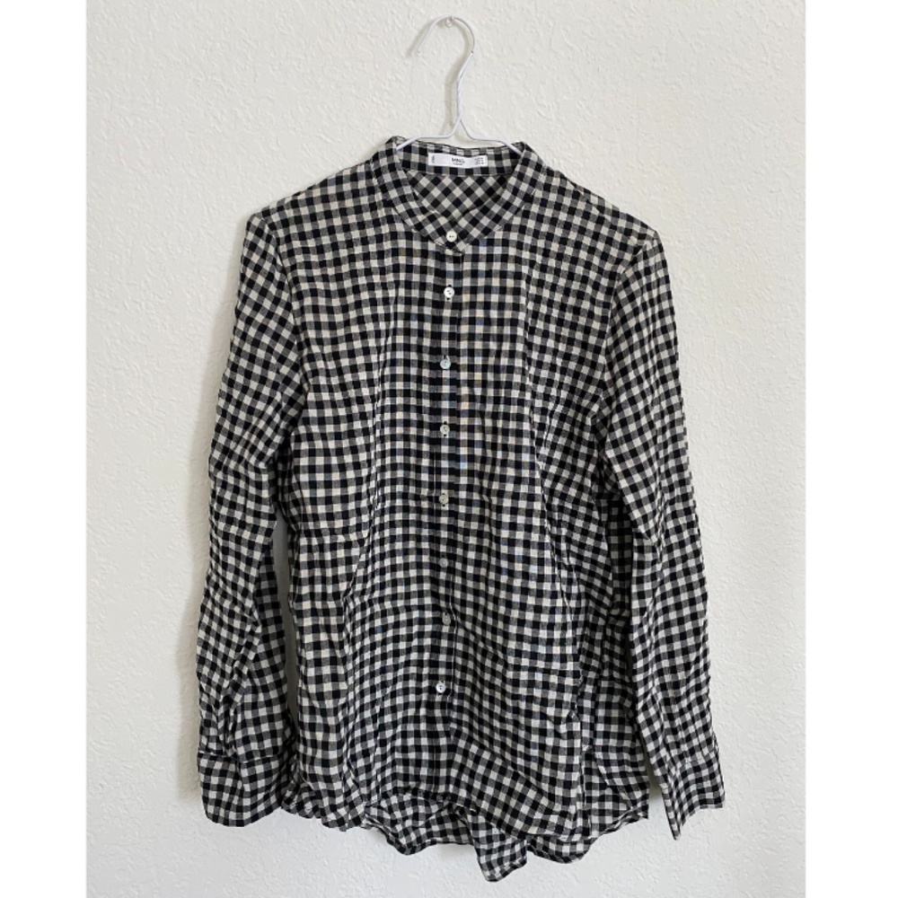 Black and White button down shirt